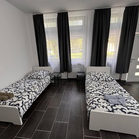 Cozy Apartment In Leverkusen Buitenkant foto