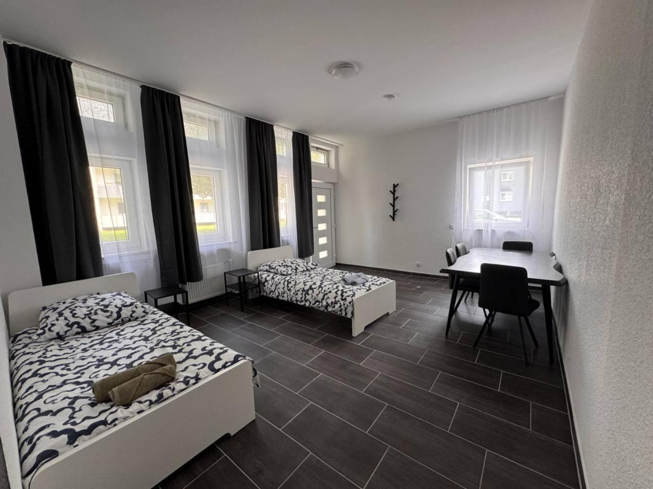 Cozy Apartment In Leverkusen Buitenkant foto