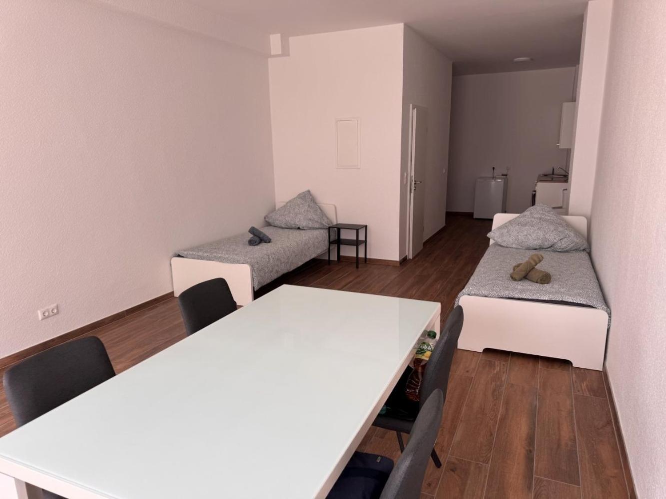 Cozy Apartment In Leverkusen Buitenkant foto
