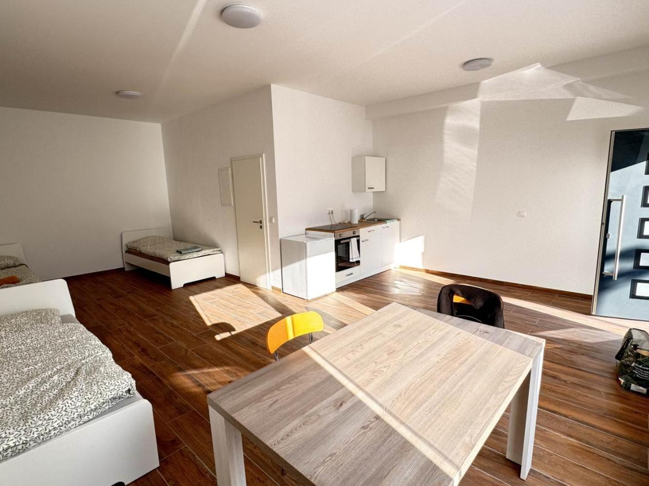 Cozy Apartment In Leverkusen Buitenkant foto
