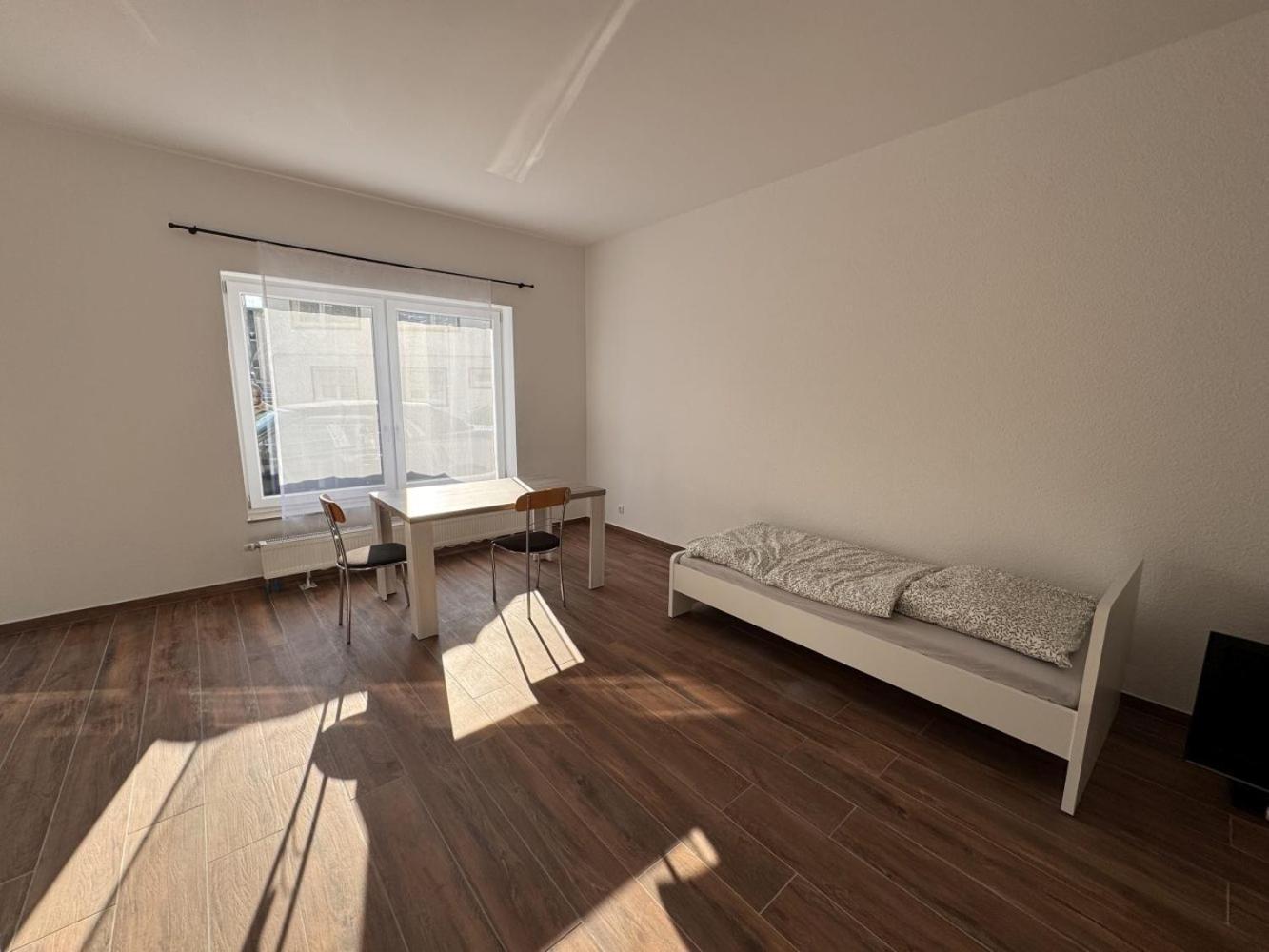 Cozy Apartment In Leverkusen Buitenkant foto