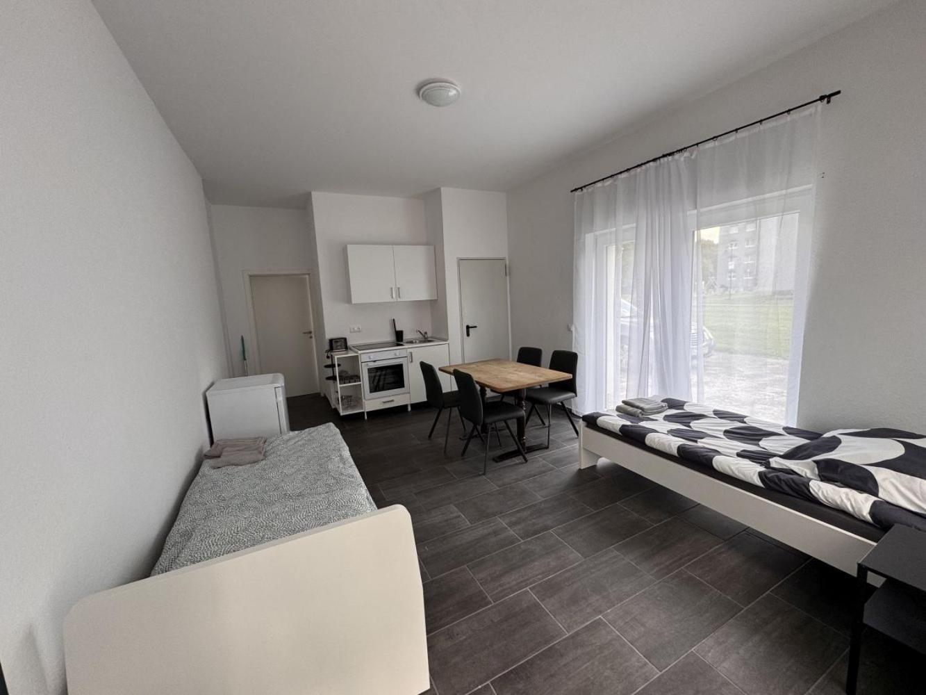 Cozy Apartment In Leverkusen Buitenkant foto