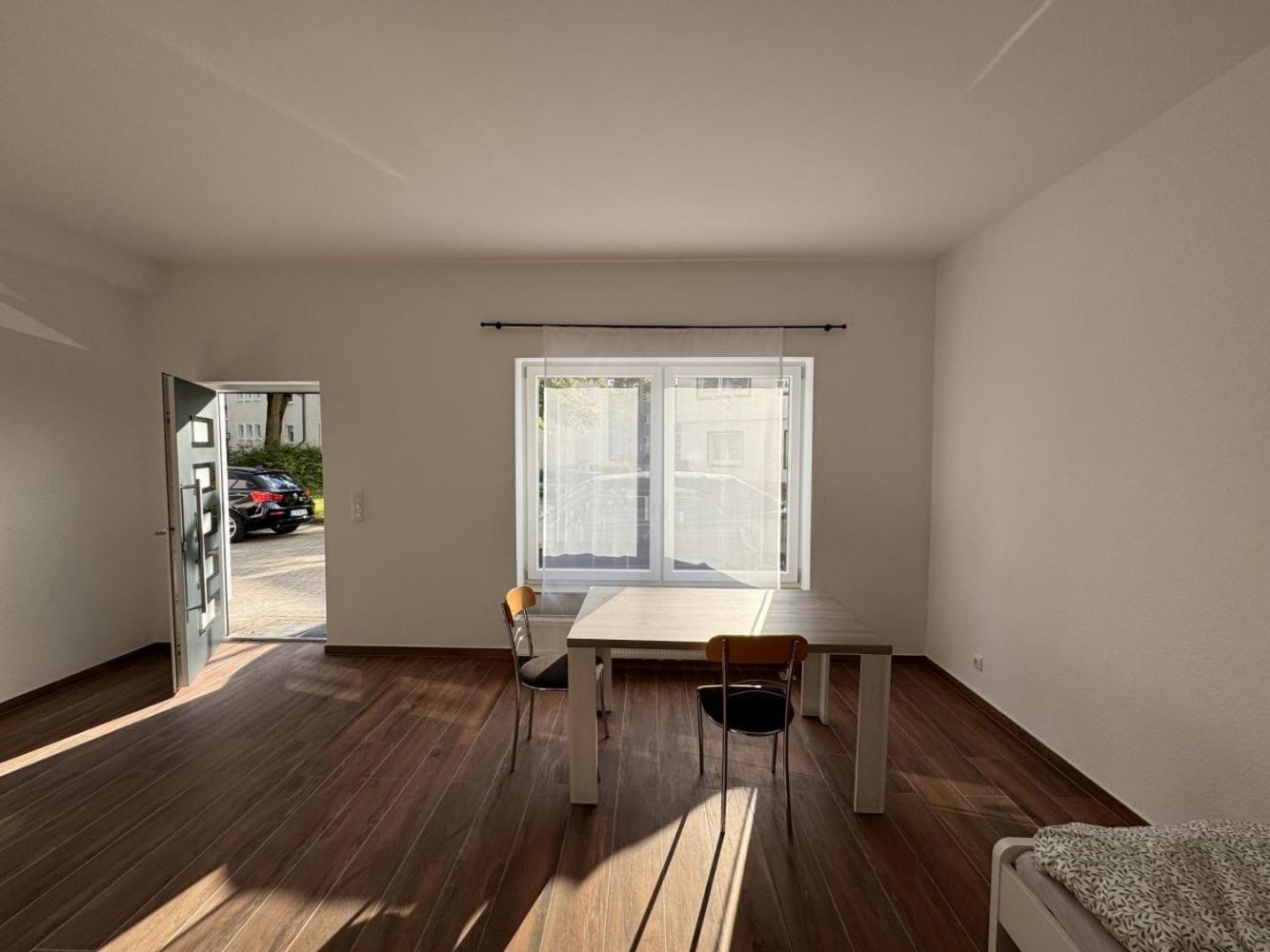 Cozy Apartment In Leverkusen Buitenkant foto