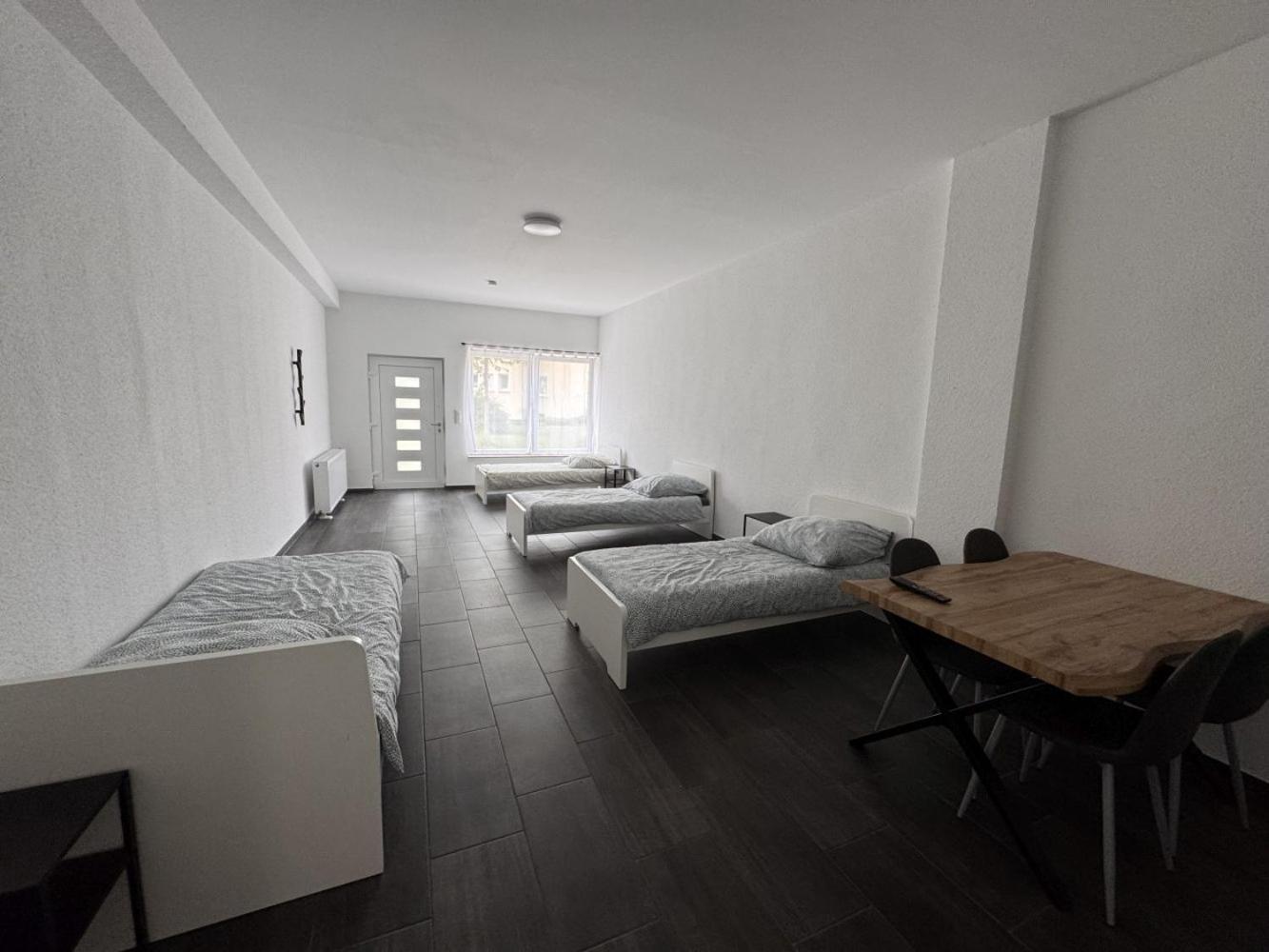 Cozy Apartment In Leverkusen Buitenkant foto