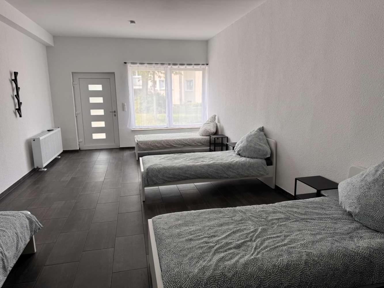 Cozy Apartment In Leverkusen Buitenkant foto